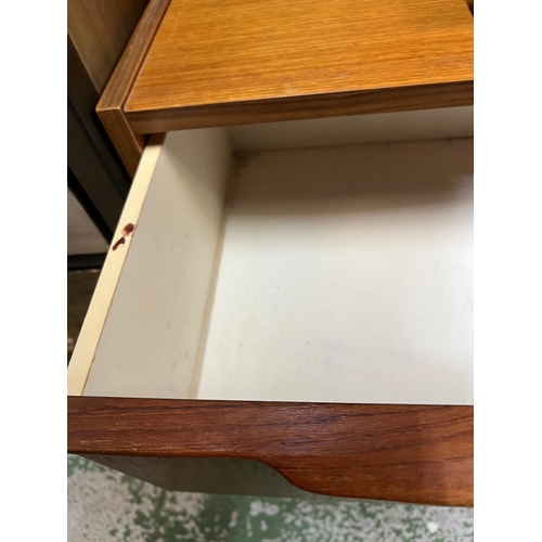 185K - A Steens mid century six drawer chest of drawers (H67cm x 46cm x 40cm)