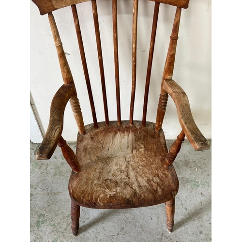 133 - A Windsor chair with spindle back
