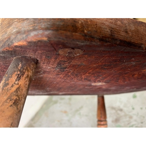 133 - A Windsor chair with spindle back