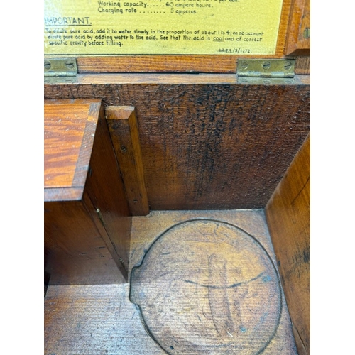 177 - A maritime or railway signalling yard arm lamp