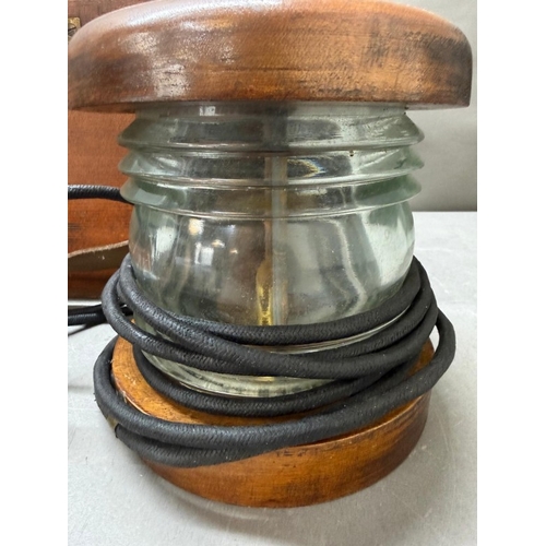177 - A maritime or railway signalling yard arm lamp