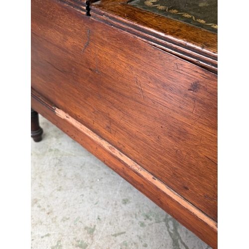 80 - Regency style mahogany library steps with green leather inserts H64cm W80cm D45cm