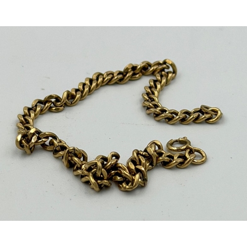 584 - A 9ct gold bracelet with an approximate weight of 5.7g