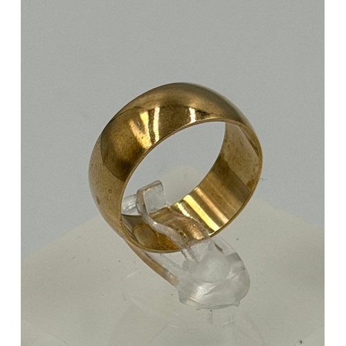 615 - A 9ct gold wedding band approximate size N and weight 4.4g