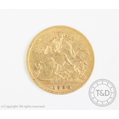 117 - A Victorian gold half Sovereign dated 1900