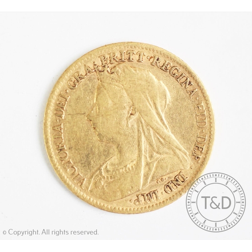 117 - A Victorian gold half Sovereign dated 1900