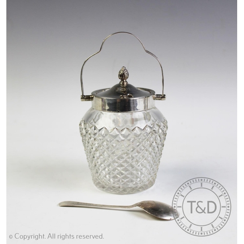 66 - An Edwardian swing handled preserve jar, Birmingham 1904, the handle with pierced detail, with pine ... 