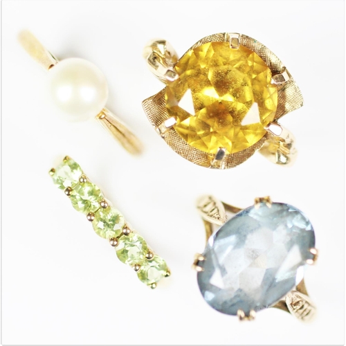 261 - A selection of jewellery and rings, to include; a topaz ring, a citrine set ring, a five stone perid... 