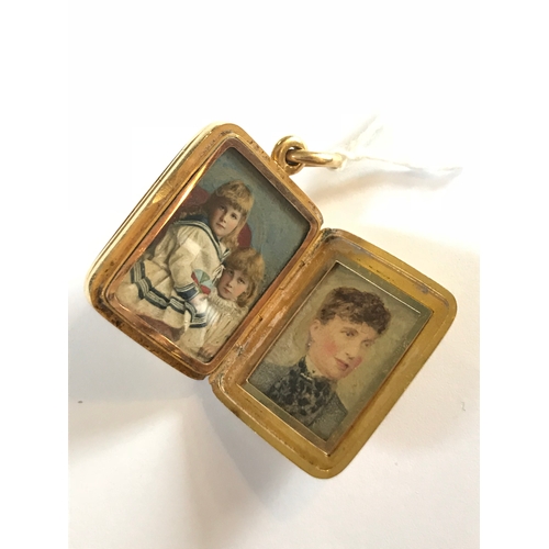 252 - A Victorian crested locket, designed as a rectangular bi-fold pendant enclosing four apertures conta... 