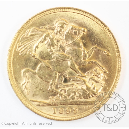 110 - A Victorian gold sovereign dated 1899, gross weight 7.9gms