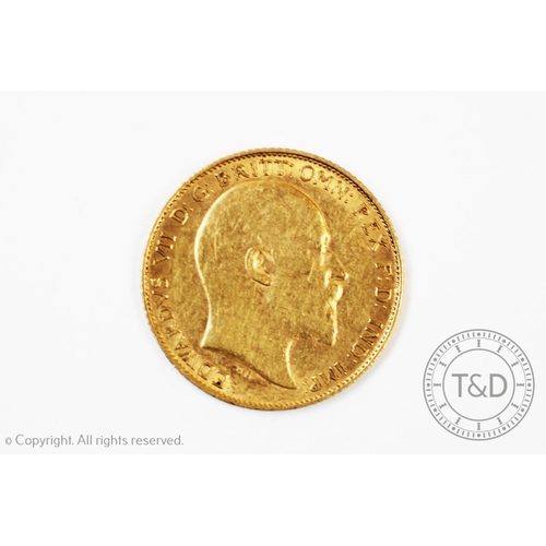 113 - An Edward VII gold half sovereign dated 1908, gross weight 3.9gms