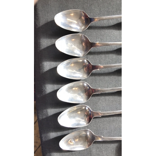 6 - A selection of silver flatware, to include: a set of six George IV silver fiddle pattern teaspoons, ... 
