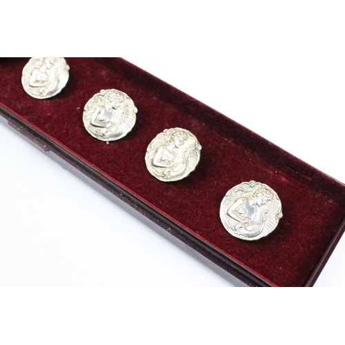 70 - A set of six silver Art Nouveau buttons by Joseph & Richard Griffin, marks for Chester 1904, the cir... 