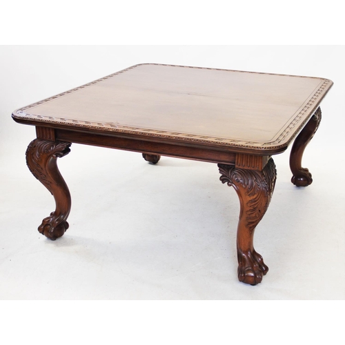 825 - A late 19th century mahogany extending table, by Edwards & Roberts, Wardour St, London, the rectangu... 