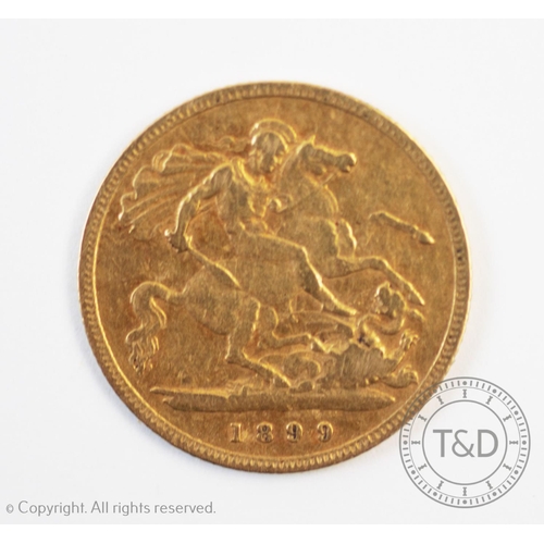 104 - A Victorian half sovereign dated 1899, weight 4.0gms