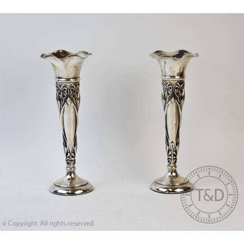 48 - A pair of Art Nouveau silver posy holders, James Deakin & Sons, Sheffield 1911, designed with tapere... 
