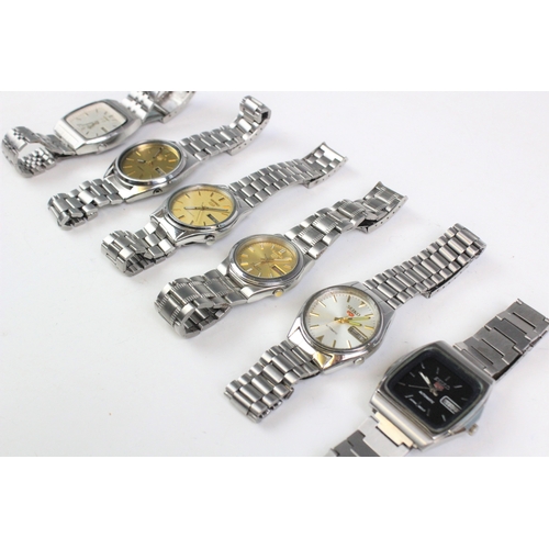 106A - A collection of six Seiko gentleman's wristwatches, to include an automatic stainless steel wristwat... 