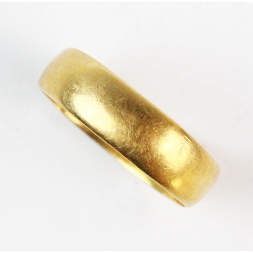 183 - A 22ct wedding band, marks for Birmingham 1906, weight 4.1gms