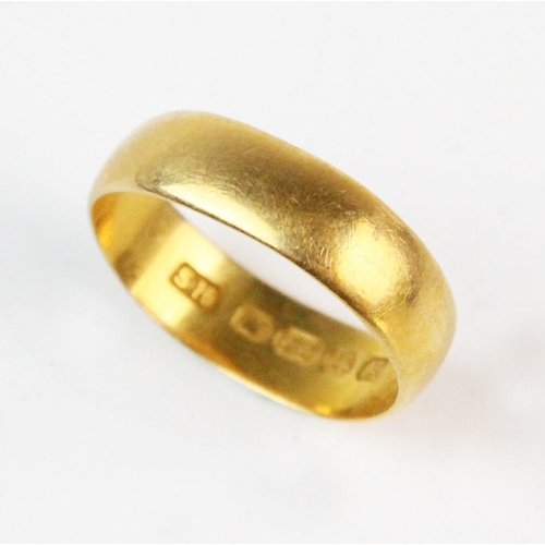 183 - A 22ct wedding band, marks for Birmingham 1906, weight 4.1gms