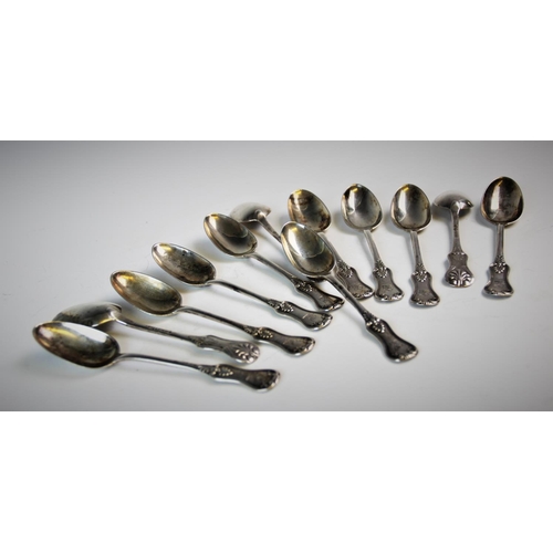 68 - A set of twelve Victorian Kings pattern silver teaspoons, Robert Gray & Son, Glasgow 1845, each with... 