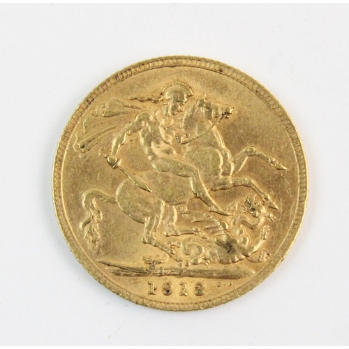 117 - A George V sovereign, dated 1913, weight 7.9gms