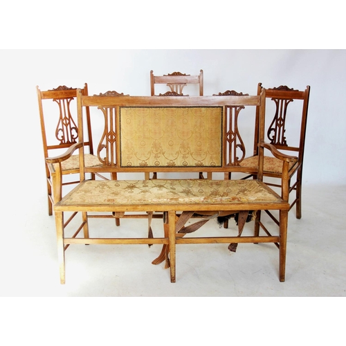 752 - An Edwardian mahogany seven piece parlour suite, the two seater settee with a satinwood cross banded... 