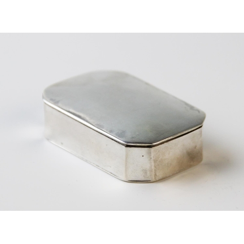 102 - A George III silver snuff box, Thomas Willmore Birmingham 1796, of canted rectangular, plain polishe... 