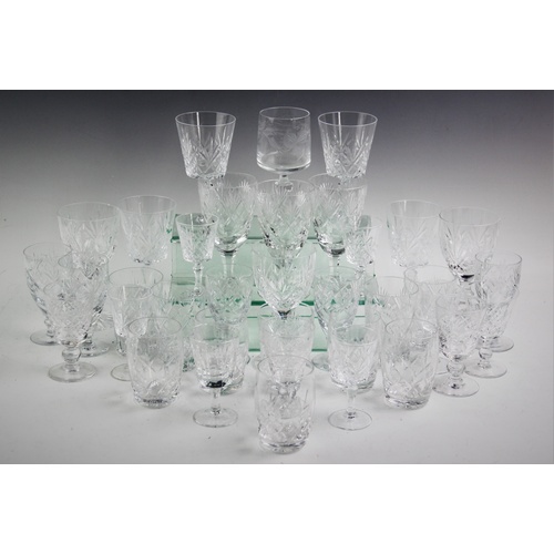 524 - A selection of drinking glasses, to include; a mallet shaped decanter and stopper and six brandy gla... 