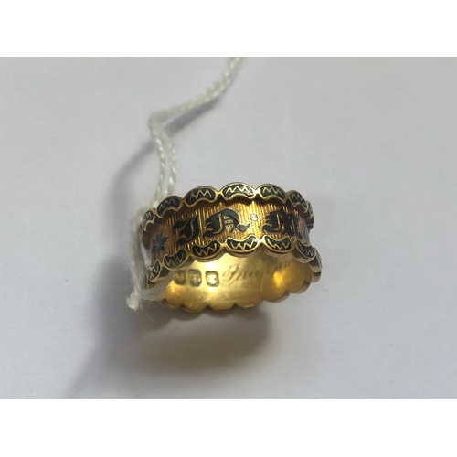 215 - A William IV mourning ring, 'WE' London 1830, the 18ct yellow gold band with black enamel 'In Memory... 