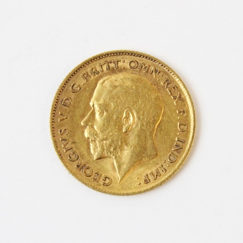 106 - A George V gold sovereign, dated 1911, weight 8.0gms