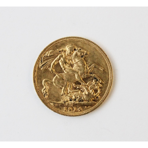 92 - A George V gold sovereign, dated 1914, weight 8.0gms