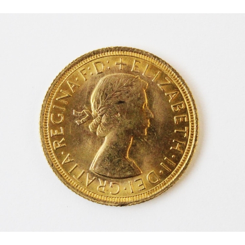 95 - An Elizabeth II gold sovereign, dated 1966, weight 8.0gms