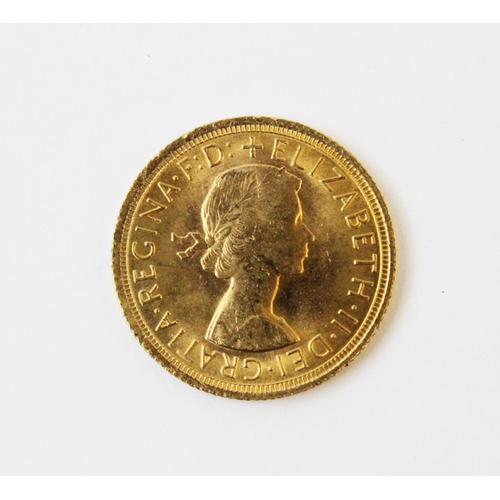 96 - An Elizabeth II gold sovereign, dated 1966, weight 8.0gms