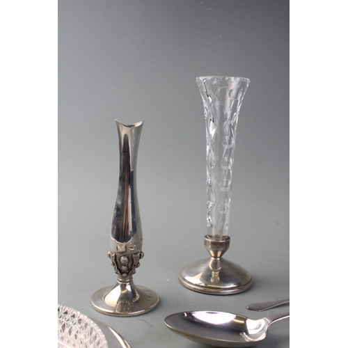 75 - A selection of silver and silver plated items to include a silver posy vase, J B Chatterley & Sons L... 