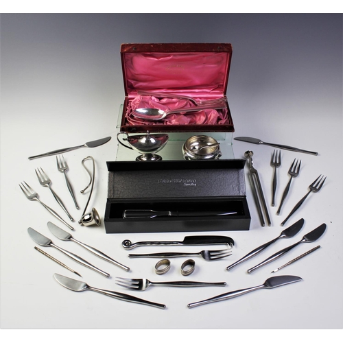 72 - A selection of silver plated and metal wares, to include, a boxed letter opener by Reed & Barton, ei... 