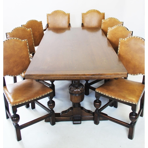 909 - A 17th century style oak refectory table, early 20th century, the rectangular draw leaf top raised u... 