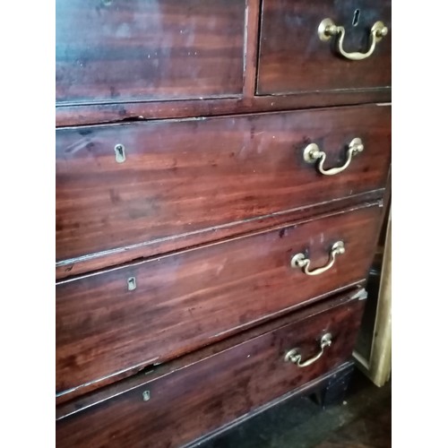 824 - A George III mahogany chest of drawers, the rectangular moulded top above three short and three long... 