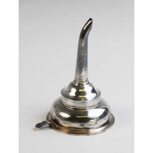 116 - A silver wine funnel by Lowe & Sons, Sheffield 1994, of typical form, with pierced floral design to ... 