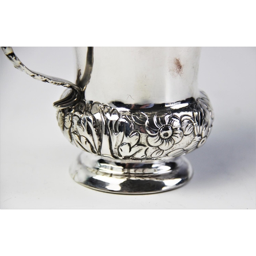 77 - A William IV silver mug by Spooner Clowes & Co, Birmingham 1826, with flared rim and baluster body o... 