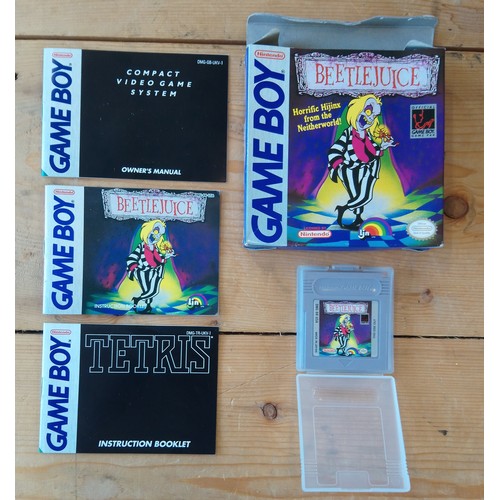 648 - A 1989 Nintendo Gameboy, model number DMG-01, serial number G281 84774, with an unboxed Tetris game ... 