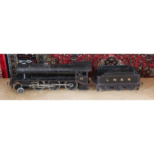 644 - A large gauge live steam 2-6-0 locomotive and tender, probably by Bassett-Lowke, in black L.N.E.R li... 