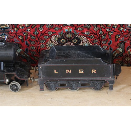 644 - A large gauge live steam 2-6-0 locomotive and tender, probably by Bassett-Lowke, in black L.N.E.R li... 