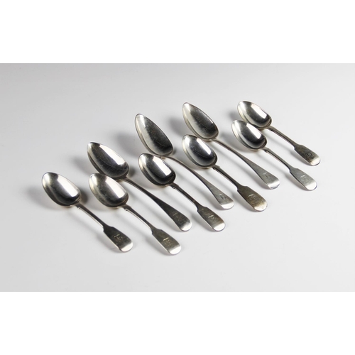 12 - Six Victorian fiddle pattern dessert spoons, five by Henry Holland, London 1864, and one example by ... 