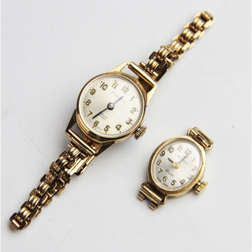 121 - A lady's vintage 9ct gold Everite 17 jewels Incabloc wristwatch, the round silvered dial with Arabic... 