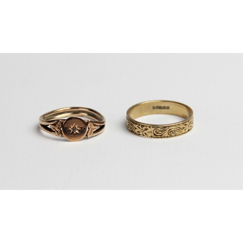 243 - A 9ct gold wedding band, with engraved foliate decoration to exterior, ring size M, together with a ... 