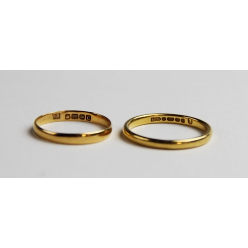 281 - A 22ct gold wedding band, ring size N, together with another example, ring size K, gross weight of p... 