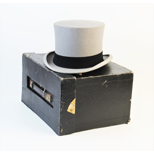 345 - A vintage grey top hat by Lincoln Bennett & Co of Piccadilly, London (Hatters By Appointment To Her ... 