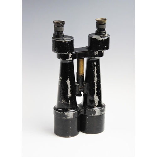 354 - A pair of Carl Zeiss military issue binoculars/field glasses, stamped ‘Doppelfernohr 15 FACH MIT SKA... 