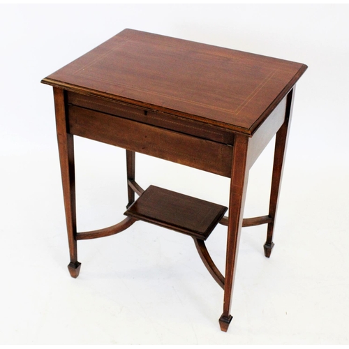 845 - An Edwardian inlaid mahogany lady's writing desk, the moulded hinged top concealing a stationery com... 