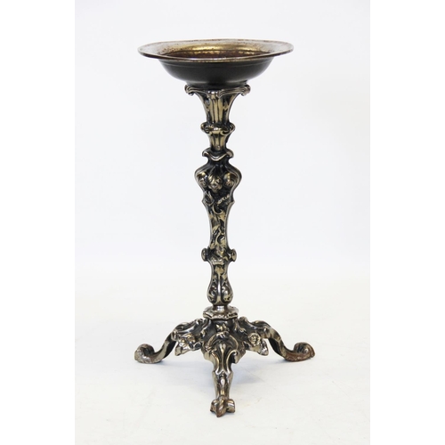 863 - A Coalbrookdale style polished cast iron bird bath, late 19th/early 20th century, with knopped centr... 